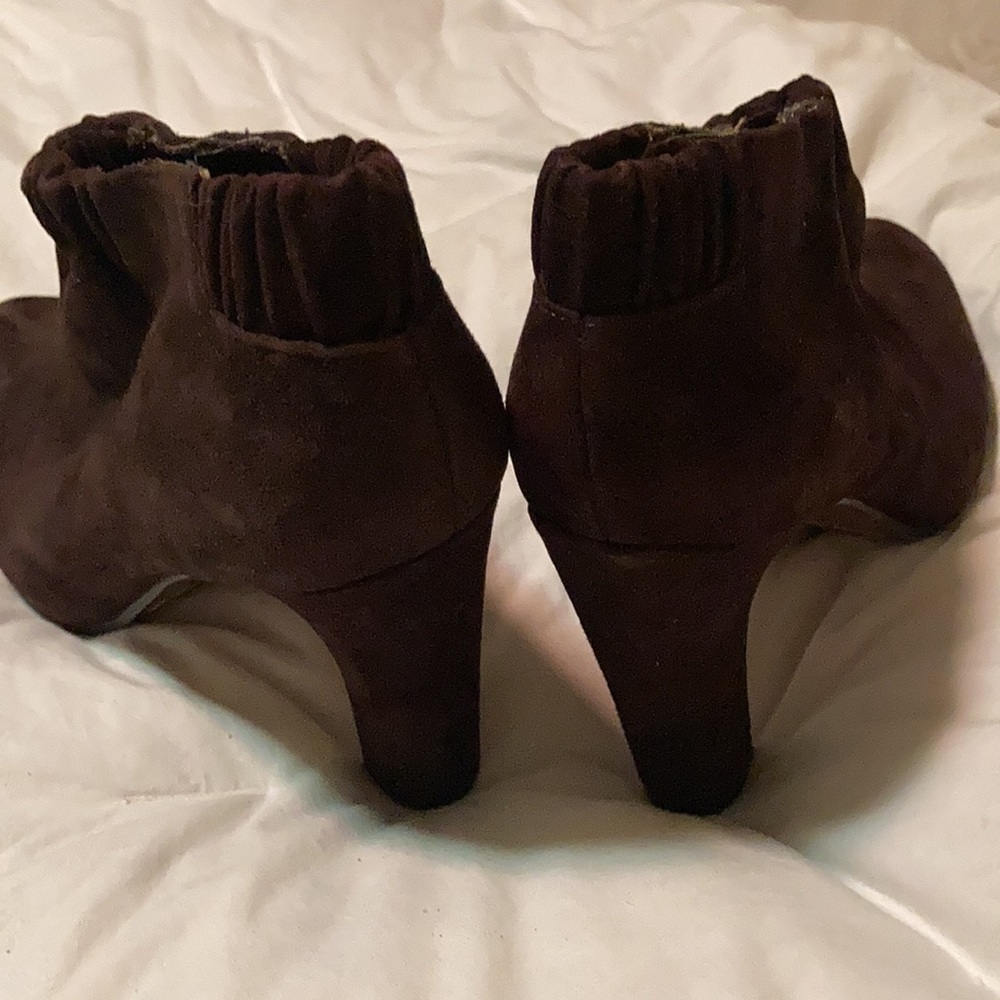 Sam Edelman suede booties - Picture 2 of 5